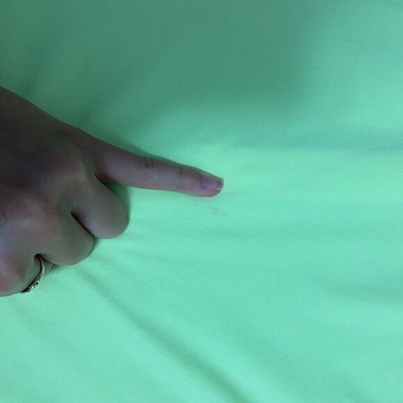 Under Armour Neon Yellow Cold Gear Long Sleeve - Picture 5 of 6